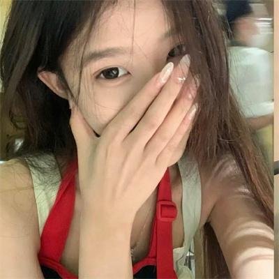 惊恐地